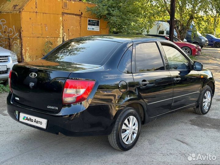 LADA Granta 1.6 МТ, 2012, 166 200 км