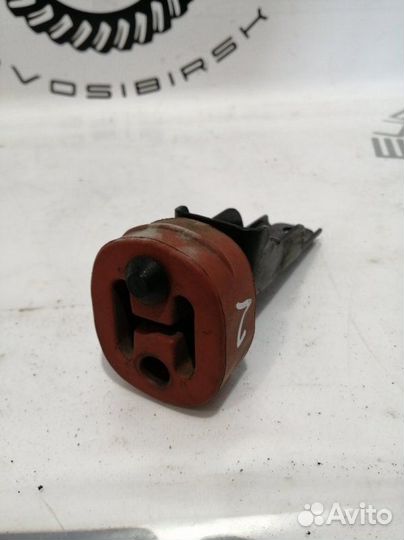 Крепление глушителя Volkswagen Passat B6 2005-2010