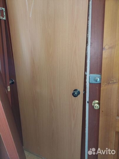 Двери межкомнатные, металлические и другие б/у