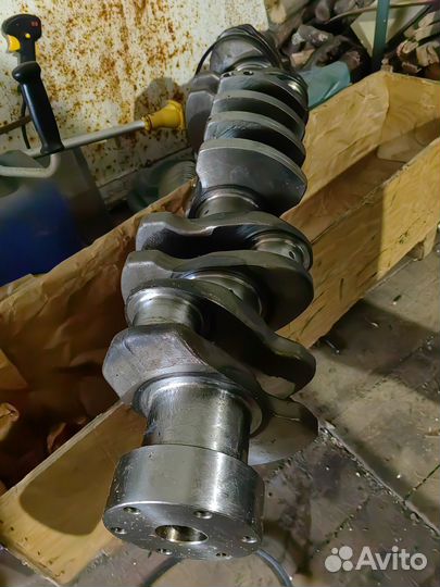 Коленвал Cummins 6D130