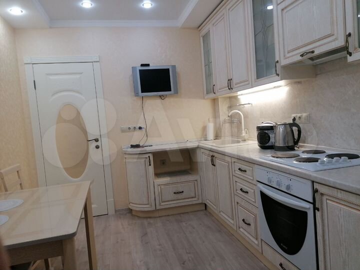 4-к. квартира, 74 м², 8/9 эт.