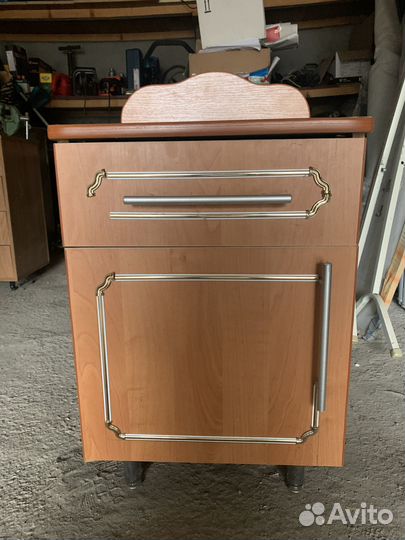 Тумба прикроватная