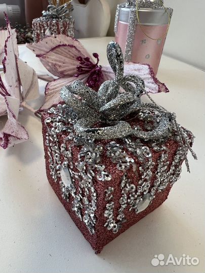 Елочные игрушки