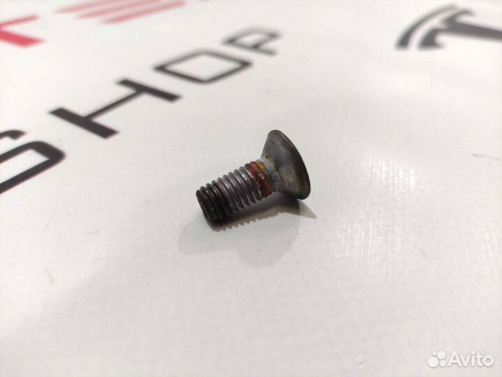 Болт тормозного диска Tesla Model X 2017