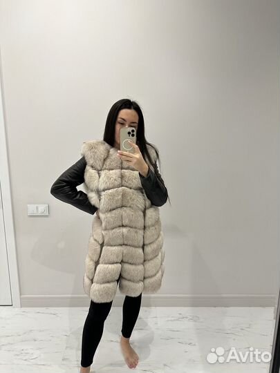 Меховая жилетка