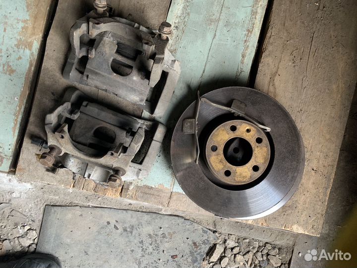 Суппорта и диски с колодками audi a6c6 320мм