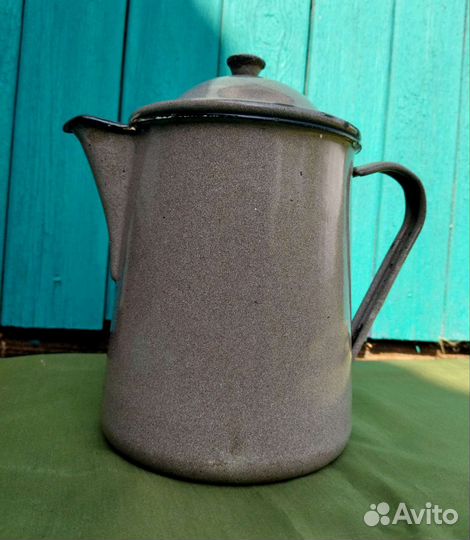 Старинный чайник эмалированный 3 л