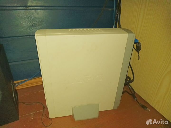 Apc back ups RS br1500i