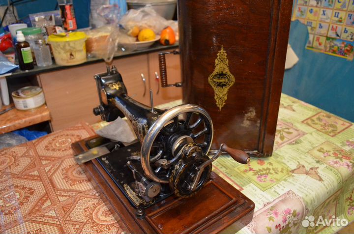 Швейная машина бу