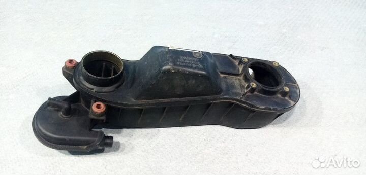 Резонатор воздушного фильтра Mercedes-Benz CLK-Cla