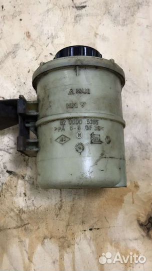 Бачок гур Renault Sandero 09-14 б.у