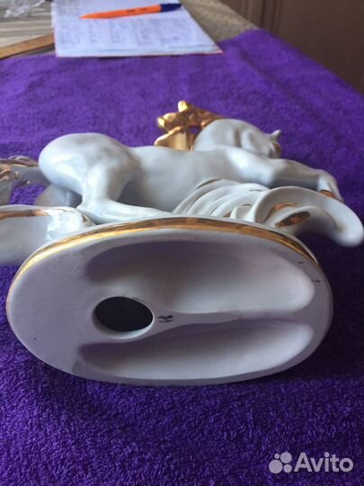 Фарфоровая статуэтка Лошадь. СССР