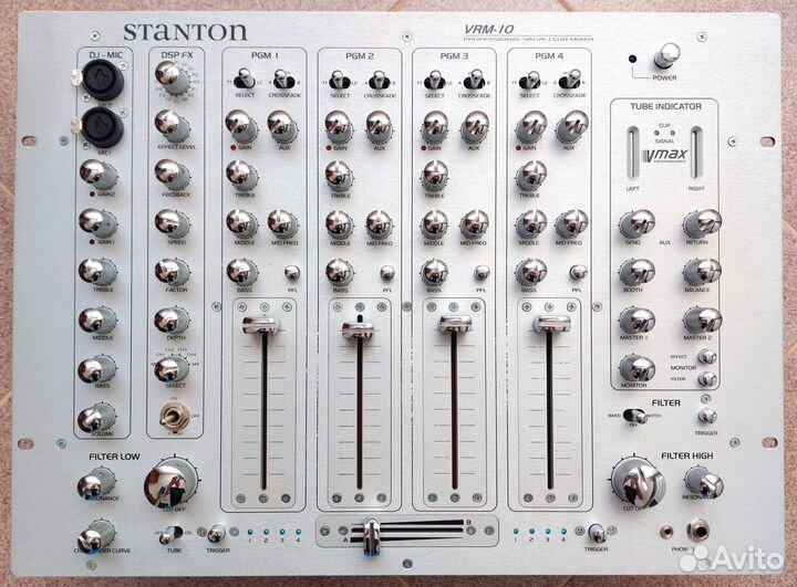 Stanton VRM 10 analog DJ mixer