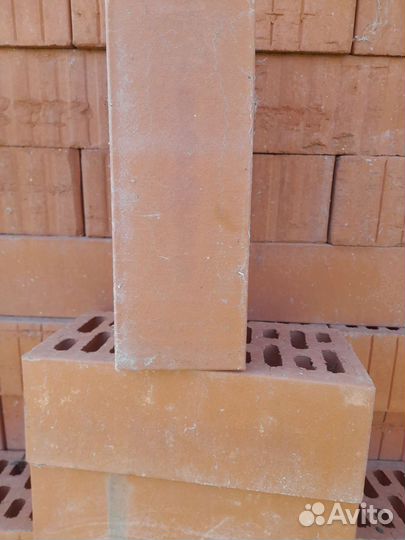 Кирпич облицовочный полуторный красный