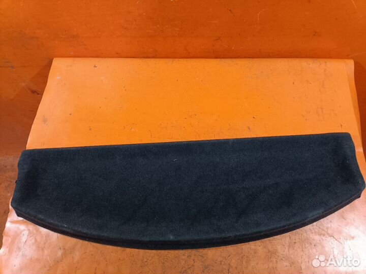 Шторка багажника 1C0867769C на Volkswagen New Beet