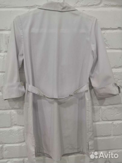 Медицинский халат женский. Б/у