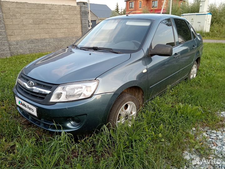 LADA Granta 1.6 МТ, 2013, 142 936 км