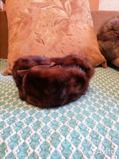 Шапки меховые, воротники