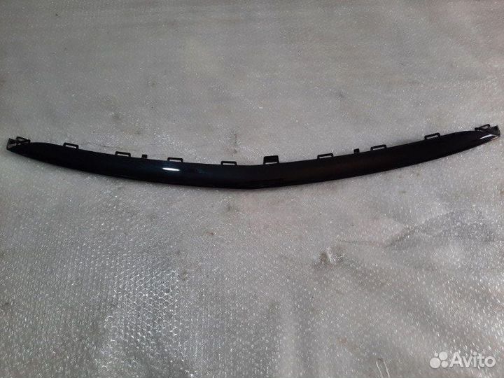 Молдинг решетки бампера передний Mercedes-Benz