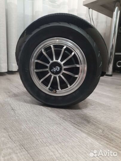 Гироскутер б/у (чехол с ручкой, а также зарядка)