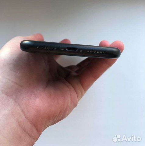 Телефон iPhone XR 256G