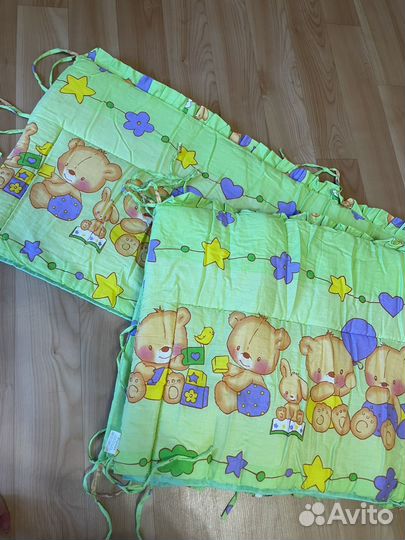 Бортики в кроватку