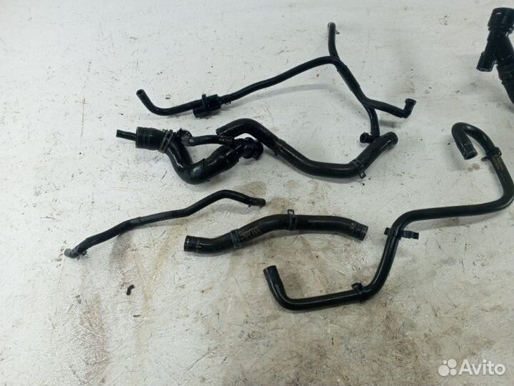 Патрубок охлаждения Volkswagen Polo хетчбэк 1 2008