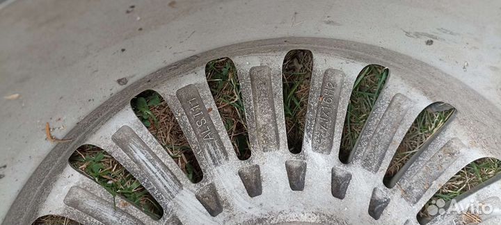 Литой диск r 16 1 шт