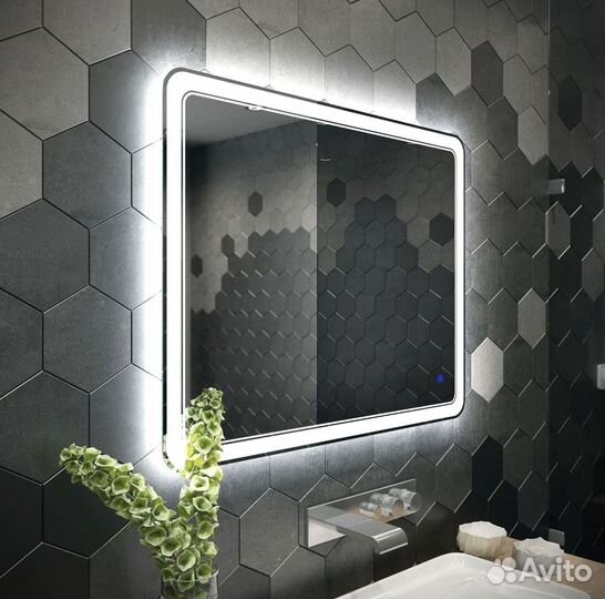 Черное зеркало с подсветкой