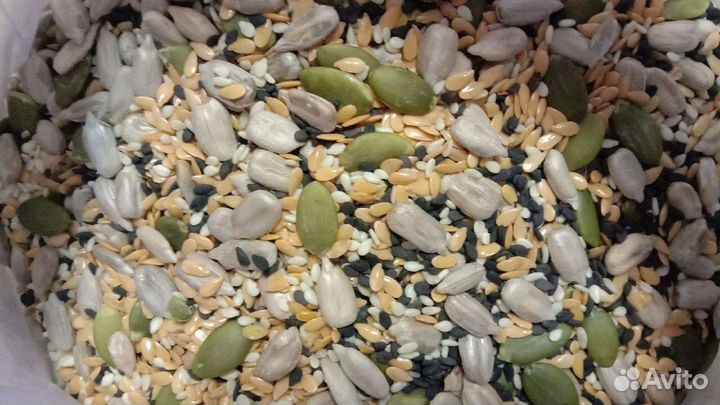 Смесь семян (подсолнечник/тыква/лен/кунжут) 300гр