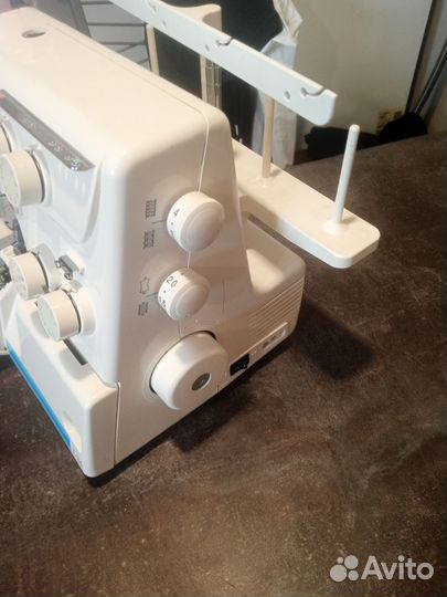 Швейная машина Janome бу