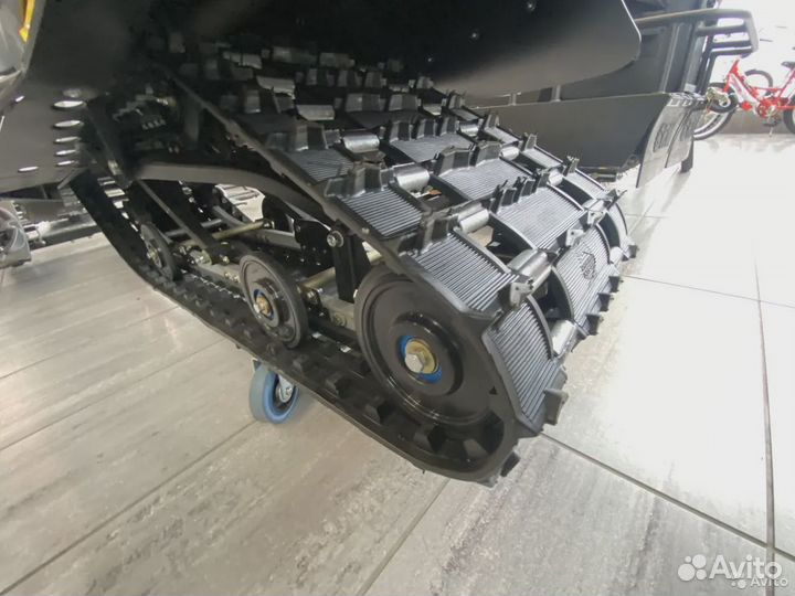 Снегоход Tiksy 250 люкс витрина