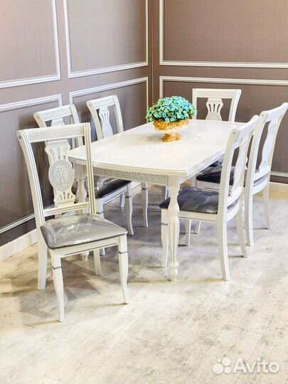 Стулья версачи