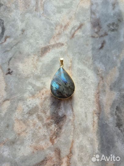 Кулон с лабрадоритом