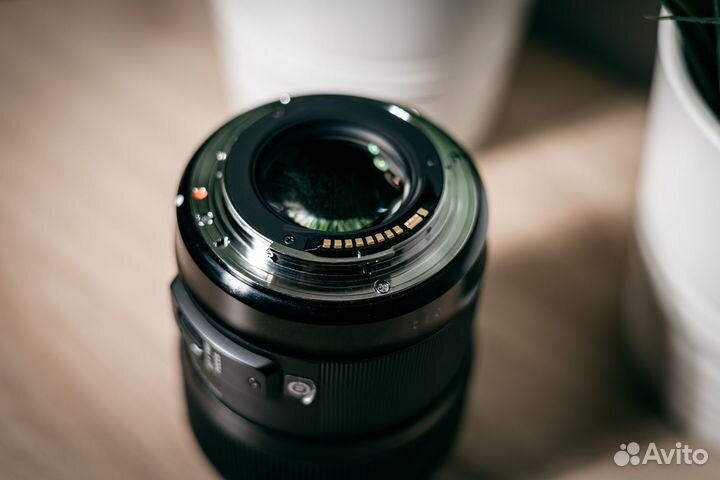 Объектив Sigma AF 35mm f/1.4 DG HSM ART Canon EF