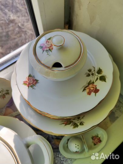 Столовый сервиз 