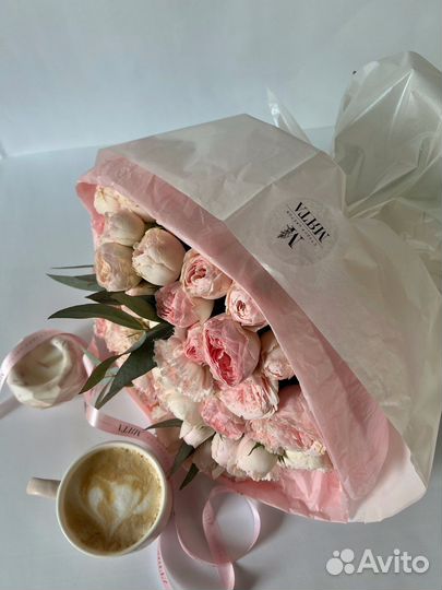 Доставка цветов и букетов