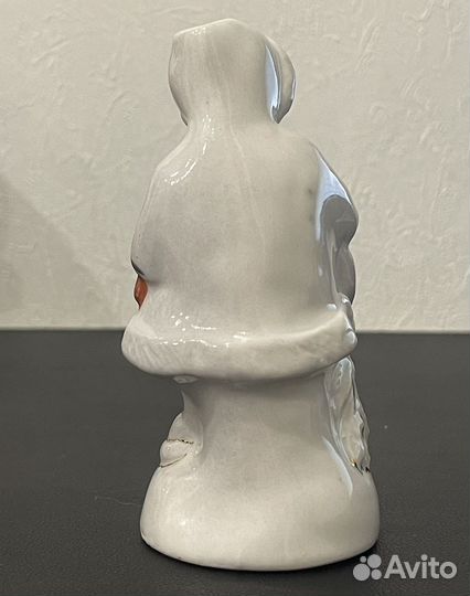 Статуэтка фарфор СССР Якут - Эскимос с песцом
