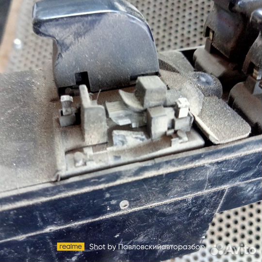 Блок управления стеклоподъемниками Nissan Sunny