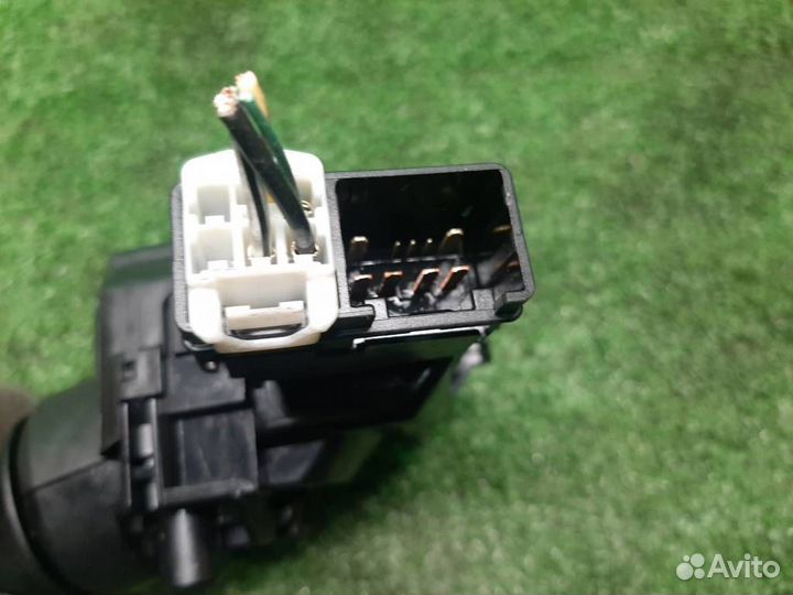 Подрулевой переключатель стеклоочистителя Lexus R