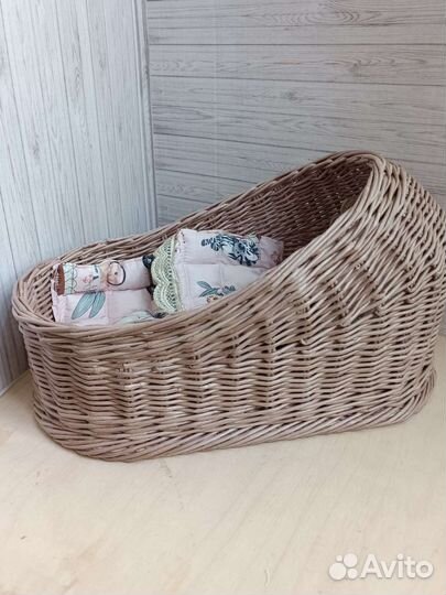 Детская кроватка для куклы, ручная работа