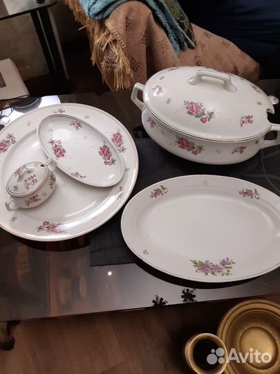 Набор старинной столовой посуды