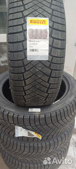 Pirelli Ice Zero FR 255/45 R20 105H