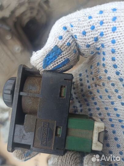 Джойстик регулировки зеркал Nissan Primera P11