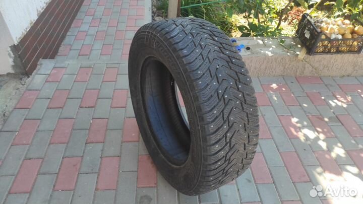 Nokian Tyres Hakkapeliitta 8 SUV 265/60 R18