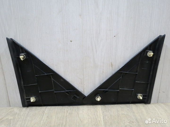 Накладка заднего крыла Hyundai Solaris