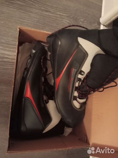 Лыжные ботинки salomon 41 р