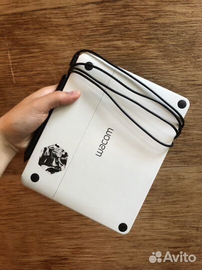 Графический планшет Wacom Intuos Draw Pen S, белый