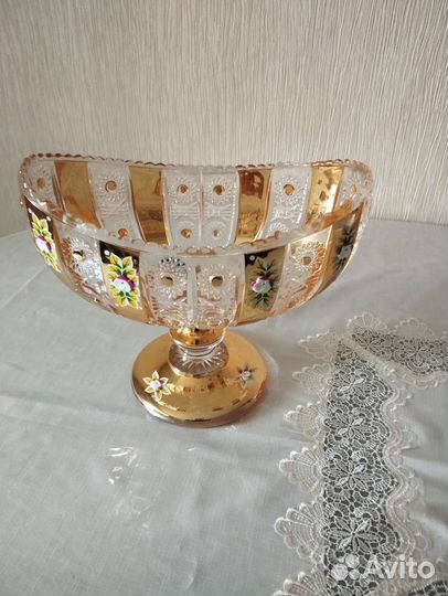 Фруктовница на ножке