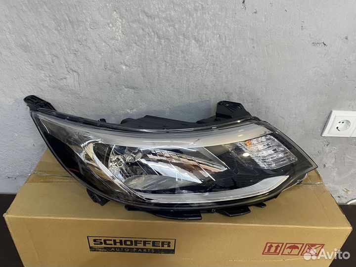 Kia Rio 3 рестайлинг передняя правая фара